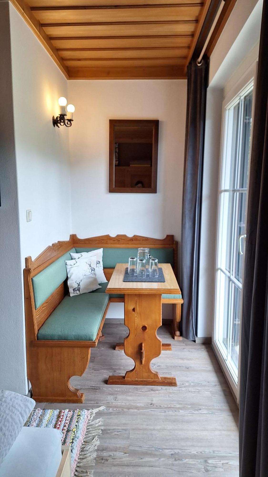 Haus Ackerer Apartment ลีโอกัง ภายนอก รูปภาพ